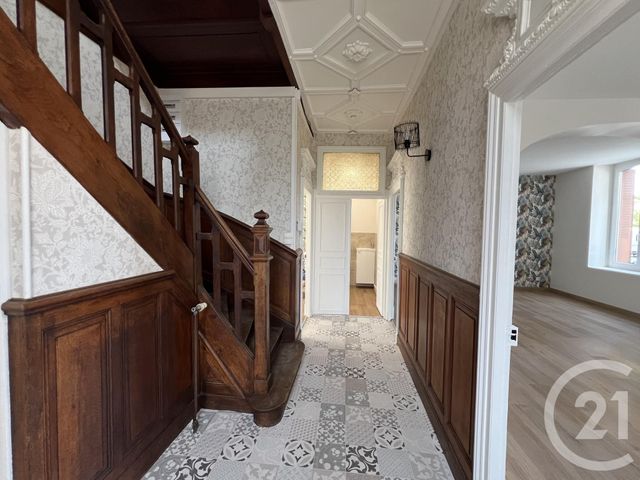 Maison à vendre - 7 pièces - 173,32 m2 - Montlucon - 03 - AUVERGNE