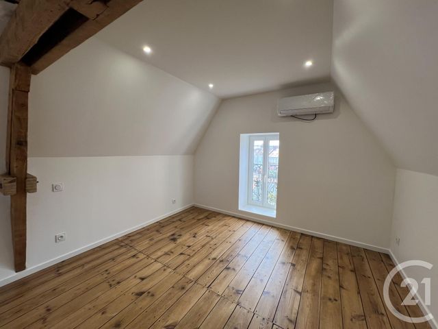 Maison à vendre - 7 pièces - 173,32 m2 - Montlucon - 03 - AUVERGNE