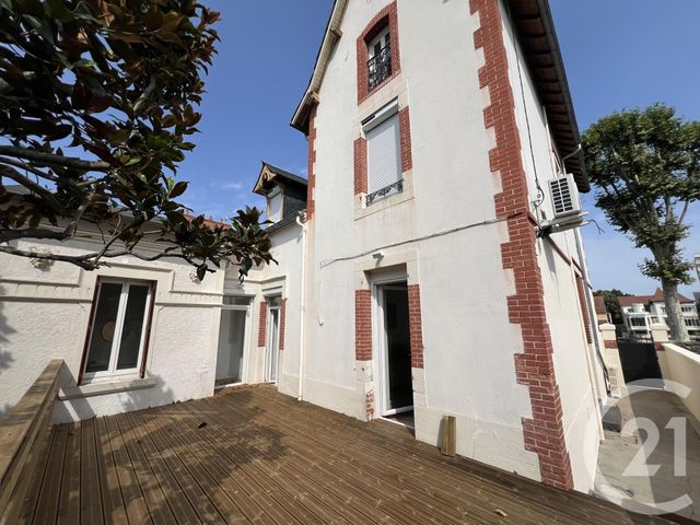 Maison à vendre - 7 pièces - 173,32 m2 - Montlucon - 03 - AUVERGNE