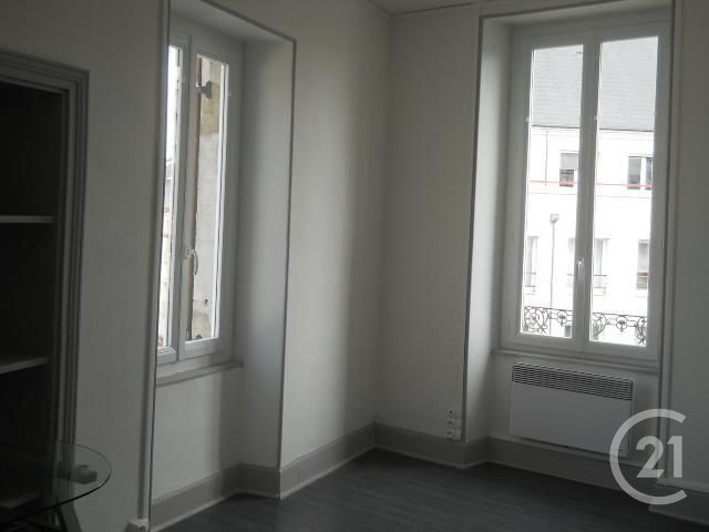 Appartement F2 à louer - 2 pièces - 30,50 m2 - Montlucon - 03 - AUVERGNE
