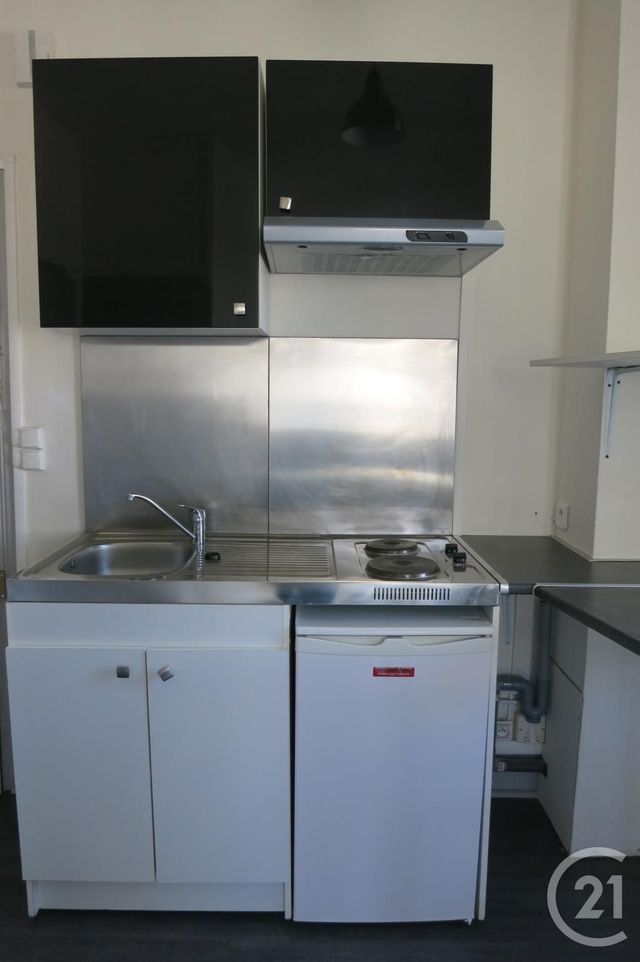 Appartement F2 à louer - 2 pièces - 30,50 m2 - Montlucon - 03 - AUVERGNE