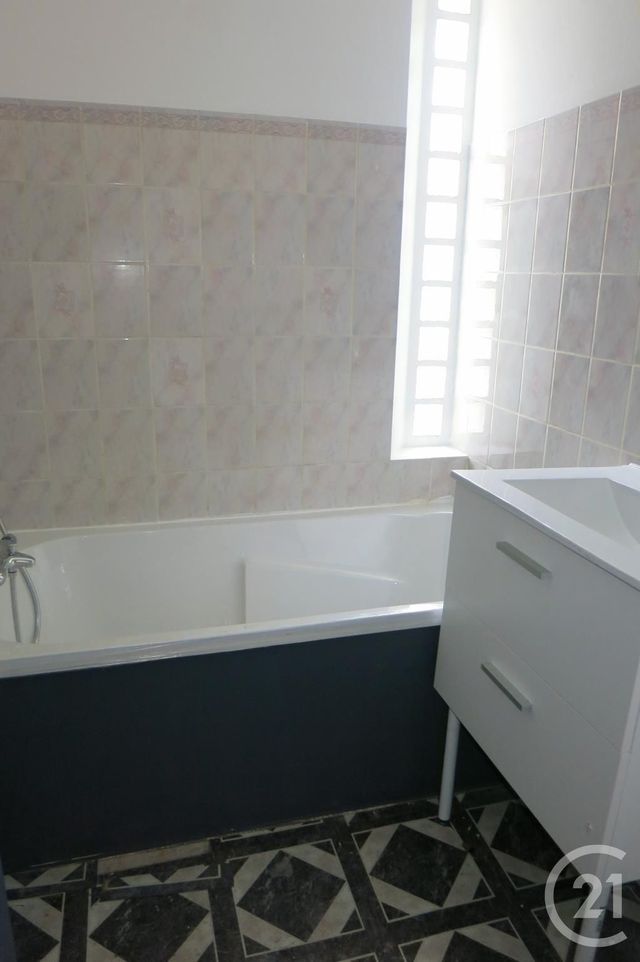 Immeuble &agrave; vendre - 243 m2 - Montlucon - 03 - AUVERGNE