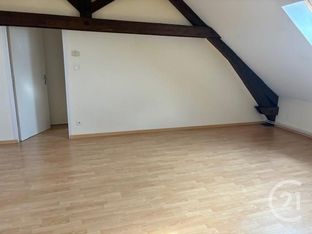 Appartement Autre à louer - 3 pièces - 61 m2 - Neris Les Bains - 03 - AUVERGNE