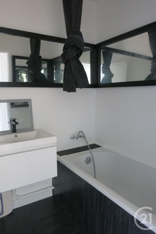 Appartement F3 à louer - 3 pièces - 55,52 m2 - Montlucon - 03 - AUVERGNE