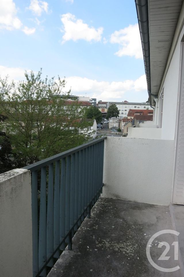 Appartement F3 à louer - 3 pièces - 55,52 m2 - Montlucon - 03 - AUVERGNE