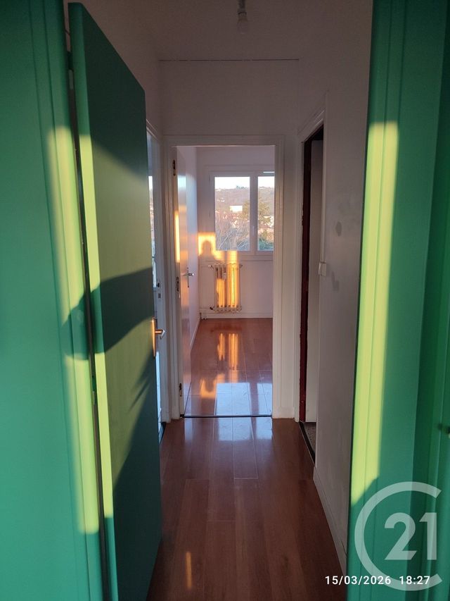 Appartement F3 &agrave; louer - 3 pi&egrave;ces - 55,52 m2 - Montlucon - 03 - AUVERGNE