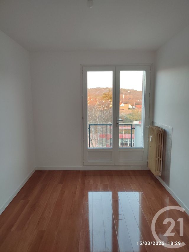 Appartement F3 &agrave; louer - 3 pi&egrave;ces - 55,52 m2 - Montlucon - 03 - AUVERGNE