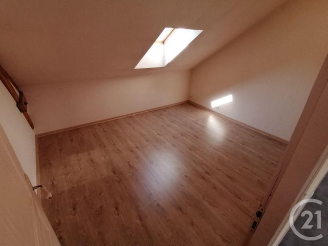 Appartement Autre à louer - 3 pièces - 80 m2 - Montlucon - 03 - AUVERGNE