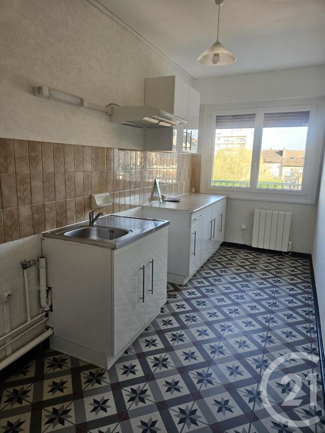 Appartement F2 à louer - 2 pièces - 50,75 m2 - Montlucon - 03 - AUVERGNE