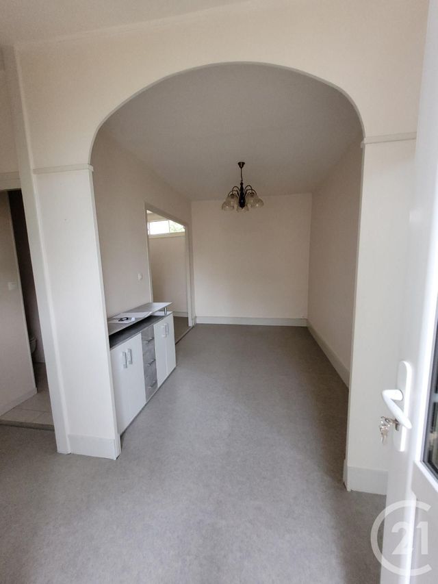 Maison à vendre - 2 pièces - 50 m2 - Montlucon - 03 - AUVERGNE