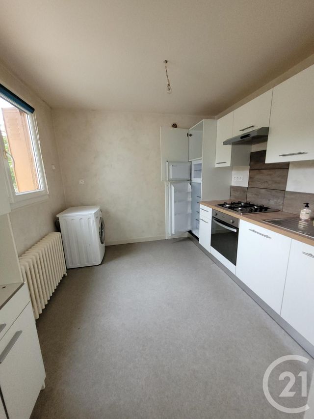 Maison à vendre - 2 pièces - 50 m2 - Montlucon - 03 - AUVERGNE