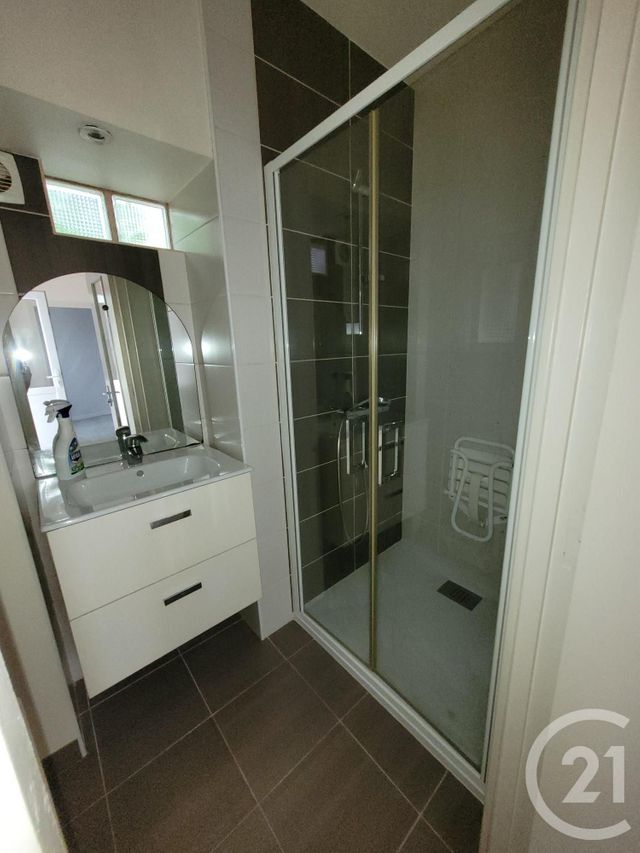 Maison à vendre - 2 pièces - 50 m2 - Montlucon - 03 - AUVERGNE