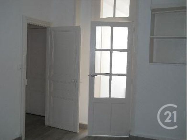 Appartement F2 à louer - 2 pièces - 45 m2 - Montlucon - 03 - AUVERGNE