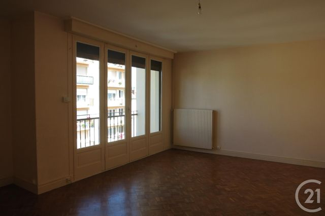 Appartement F3 à louer - 3 pièces - 70 m2 - Montlucon - 03 - AUVERGNE