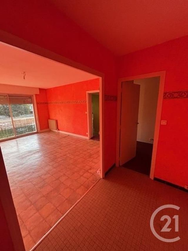 Appartement F3 à louer - 3 pièces - 70 m2 - Montlucon - 03 - AUVERGNE