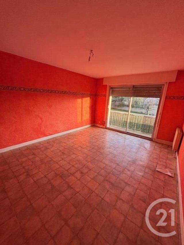 Appartement F3 à louer - 3 pièces - 70 m2 - Montlucon - 03 - AUVERGNE