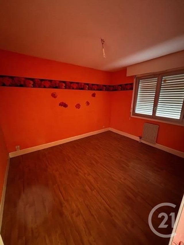 Appartement F3 à louer - 3 pièces - 70 m2 - Montlucon - 03 - AUVERGNE