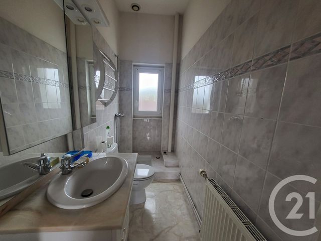 Maison &agrave; vendre - 4 pi&egrave;ces - 143 m2 - Domerat - 03 - AUVERGNE