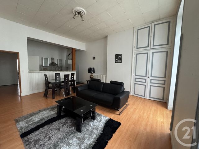 Appartement F3 à louer - 3 pièces - 77,84 m2 - Montlucon - 03 - AUVERGNE
