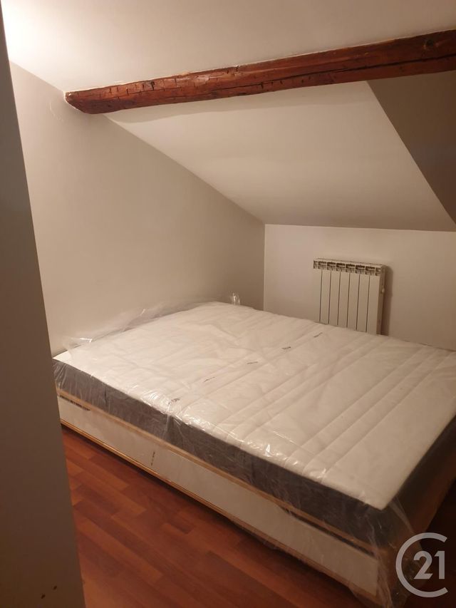 Appartement F2 &agrave; louer - 2 pi&egrave;ces - 30 m2 - Montlucon - 03 - AUVERGNE