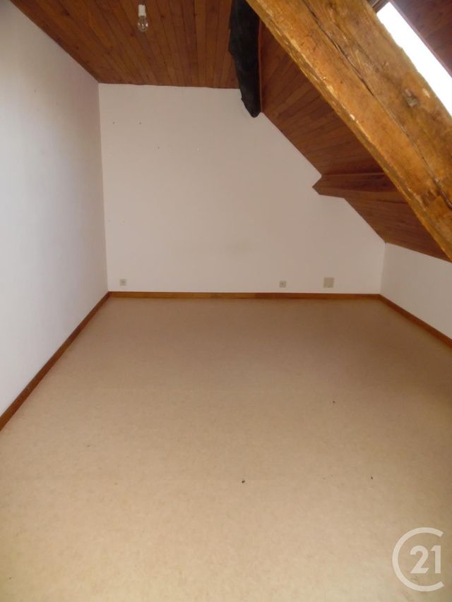 Maison à louer - 3 pièces - 75 m2 - St Genest - 03 - AUVERGNE