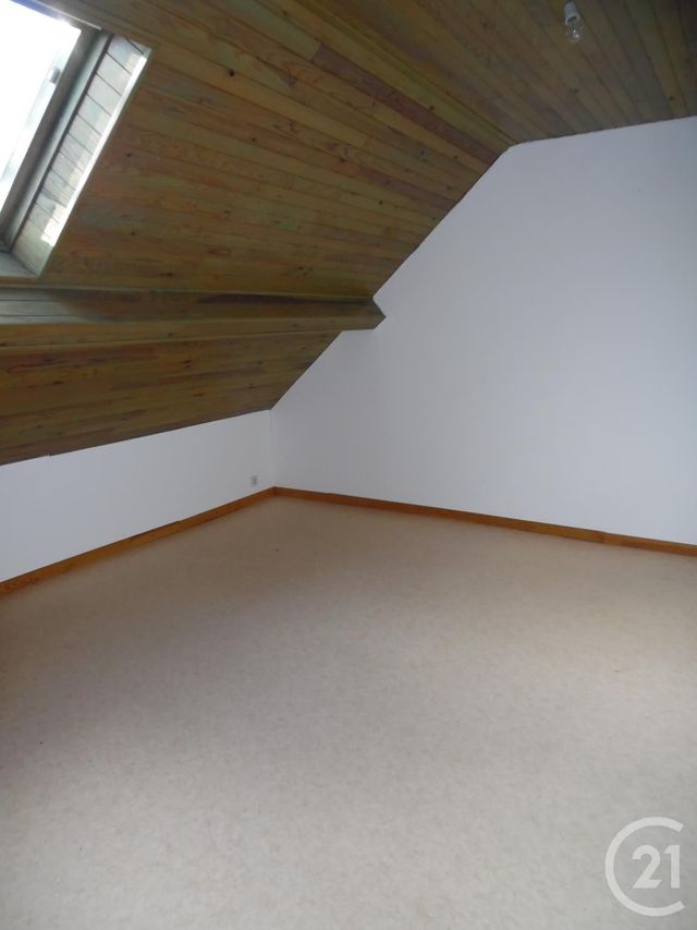 Maison à louer - 3 pièces - 75 m2 - St Genest - 03 - AUVERGNE