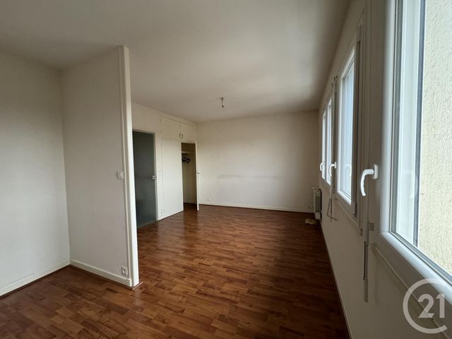 Appartement F1 à louer - 1 pièce - 36,27 m2 - Domerat - 03 - AUVERGNE
