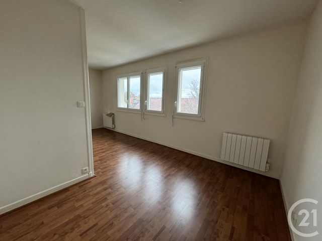 Appartement F1 à louer - 1 pièce - 36,27 m2 - Domerat - 03 - AUVERGNE