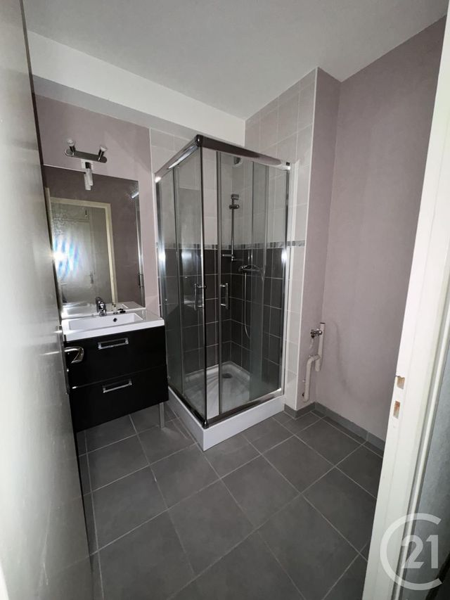 Appartement F1 à louer - 1 pièce - 36,27 m2 - Domerat - 03 - AUVERGNE