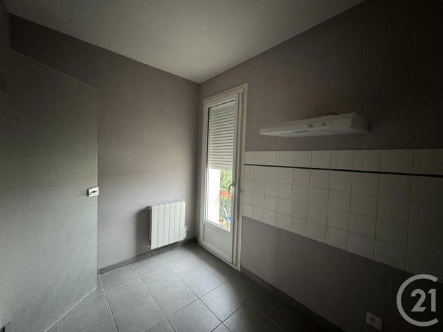 Appartement F1 à louer - 1 pièce - 36,27 m2 - Domerat - 03 - AUVERGNE