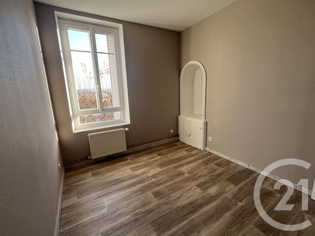 Appartement T3 &agrave; louer - 3 pi&egrave;ces - 76 m2 - Montlucon - 03 - AUVERGNE