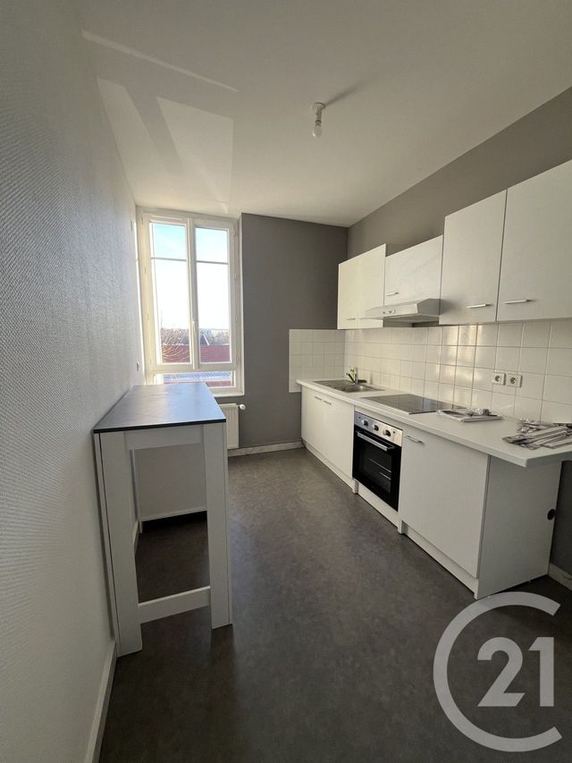 Appartement T3 &agrave; louer - 3 pi&egrave;ces - 76 m2 - Montlucon - 03 - AUVERGNE