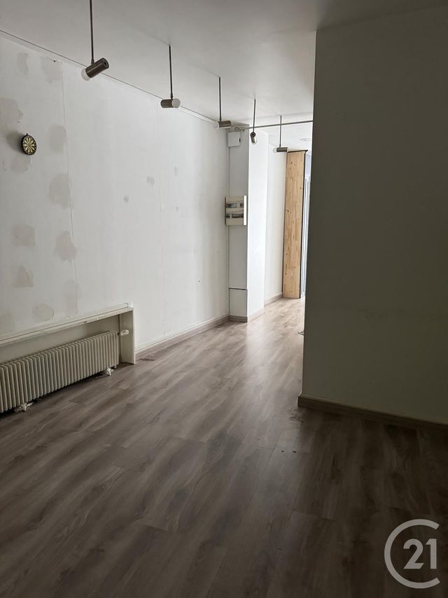 Appartement Local à louer - 2 pièces - 45 m2 - Montlucon - 03 - AUVERGNE