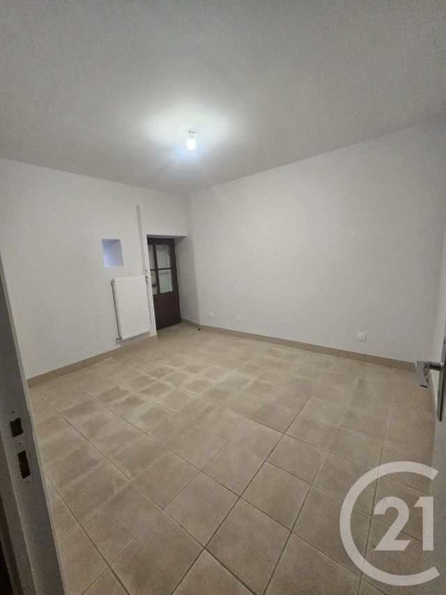 Maison à louer - 4 pièces - 79 m2 - Vallon En Sully - 03 - AUVERGNE