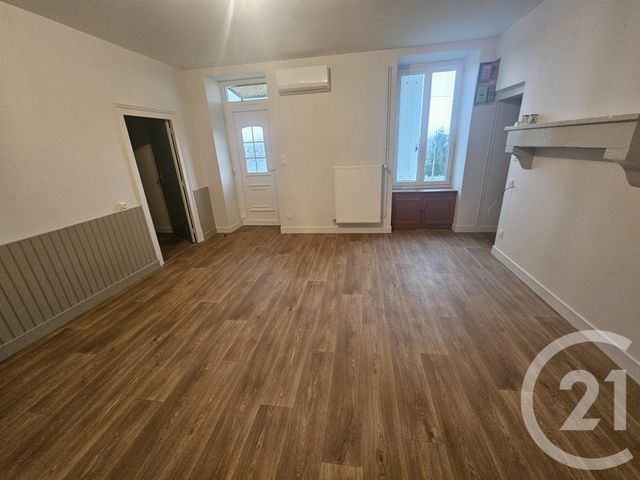 Maison à louer - 4 pièces - 79 m2 - Vallon En Sully - 03 - AUVERGNE