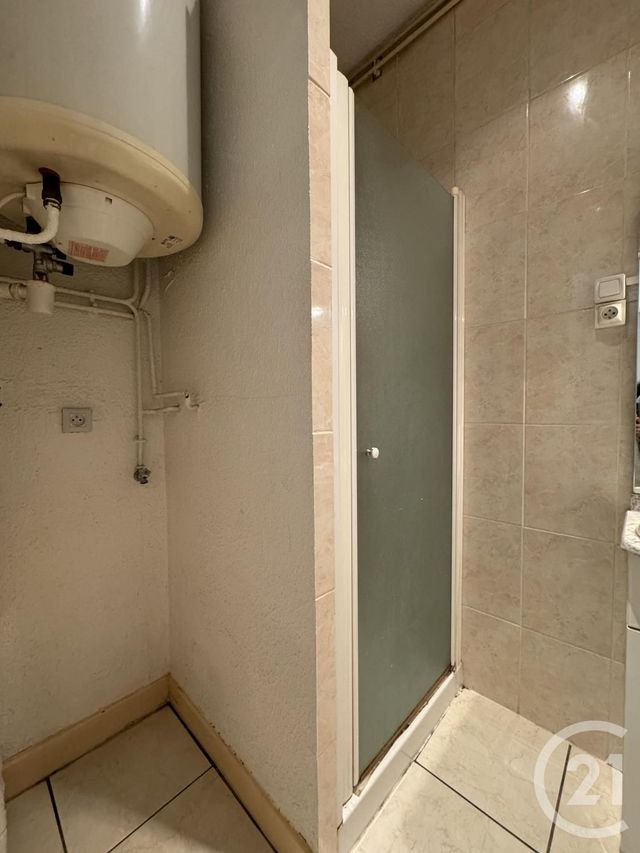 Appartement F2 &agrave; louer - 2 pi&egrave;ces - 40,68 m2 - Montlucon - 03 - AUVERGNE