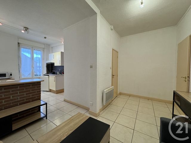 Appartement F2 &agrave; louer - 2 pi&egrave;ces - 40,68 m2 - Montlucon - 03 - AUVERGNE