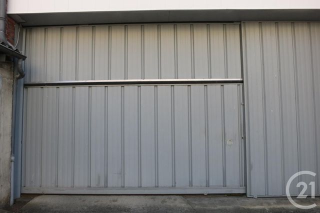 Parking à louer - 12 m2 - Montlucon - 03 - AUVERGNE