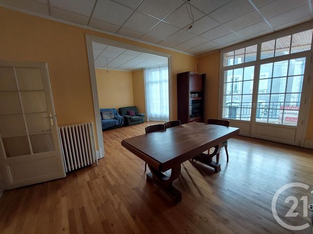 Appartement F3 à vendre - 3 pièces - 106,02 m2 - Montlucon - 03 - AUVERGNE