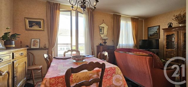 Maison à vendre - 6 pièces - 68,45 m2 - Montlucon - 03 - AUVERGNE