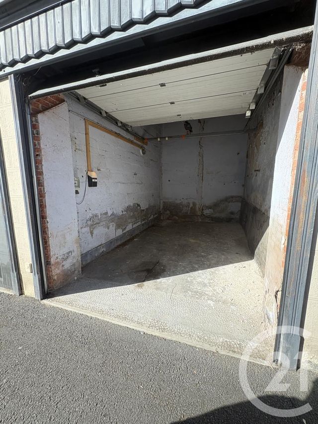 Parking &agrave; louer - 12 m2 - Montlucon - 03 - AUVERGNE