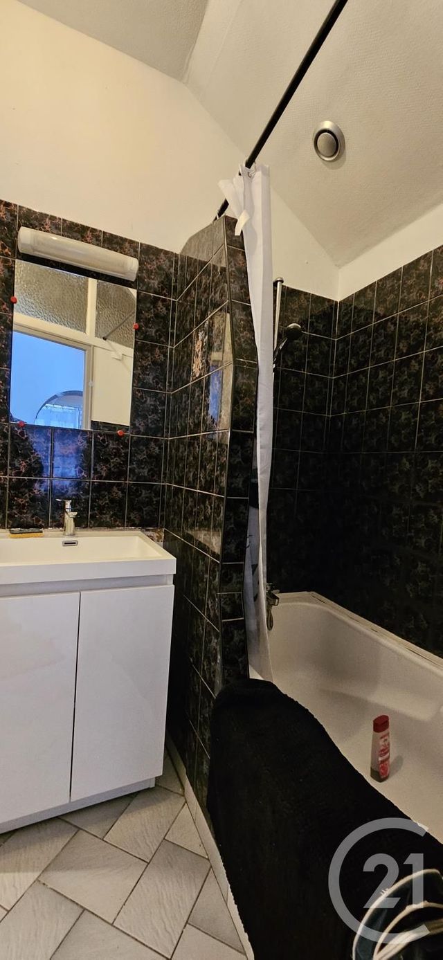 Maison à vendre - 3 pièces - 44 m2 - Montlucon - 03 - AUVERGNE