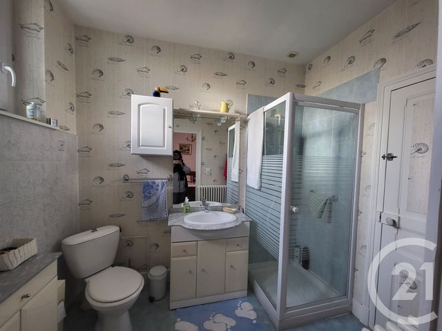 Maison à vendre - 4 pièces - 147,50 m2 - Montlucon - 03 - AUVERGNE