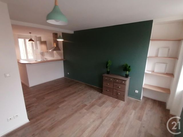 Appartement F2 à louer - 2 pièces - 43,89 m2 - Montlucon - 03 - AUVERGNE
