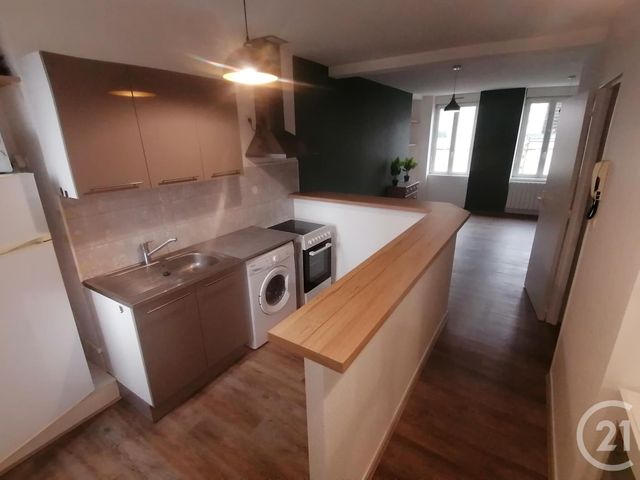 Appartement F2 à louer - 2 pièces - 43,89 m2 - Montlucon - 03 - AUVERGNE