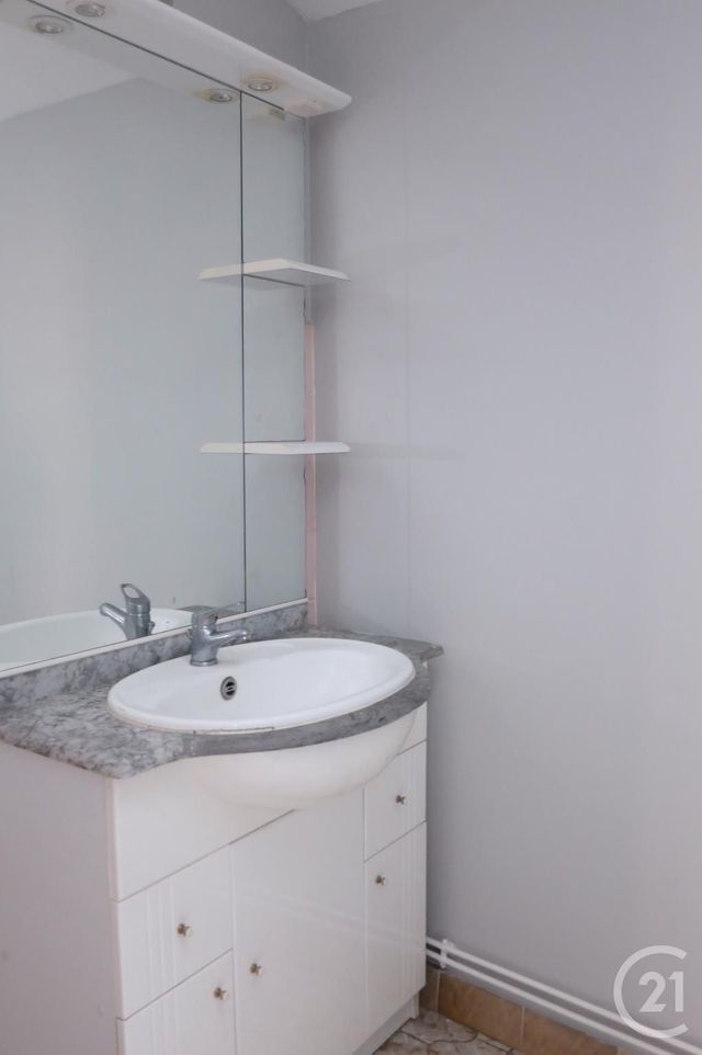 Maison à vendre - 3 pièces - 55 m2 - Montlucon - 03 - AUVERGNE