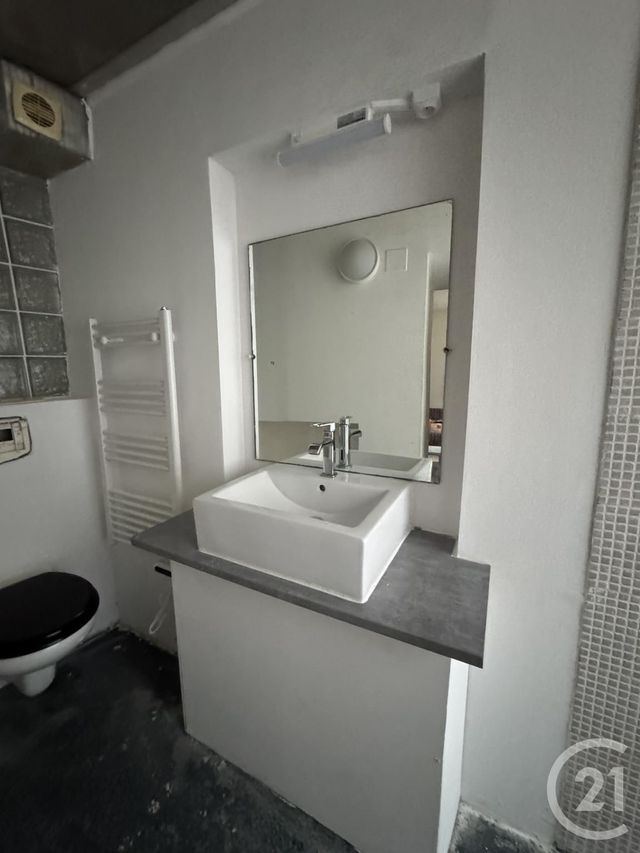 Appartement F1 &agrave; louer - 1 pi&egrave;ce - 24 m2 - Montlucon - 03 - AUVERGNE