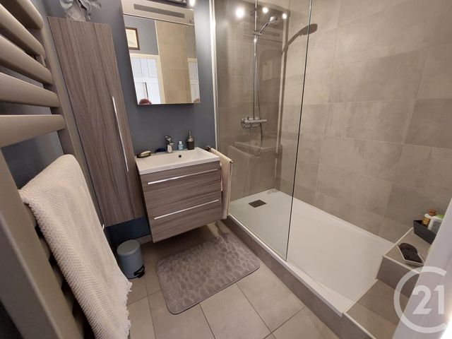 Appartement F3 à vendre - 3 pièces - 77,83 m2 - Montlucon - 03 - AUVERGNE