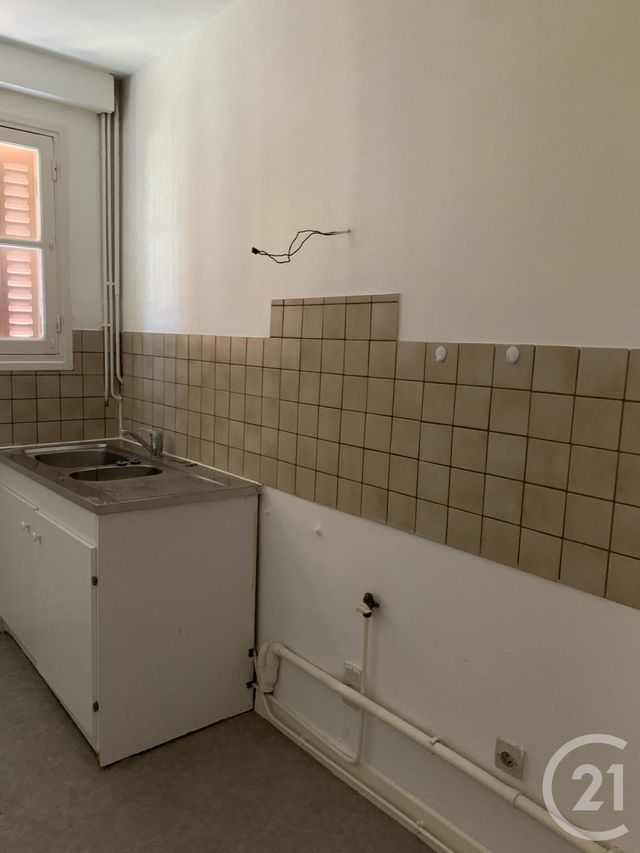 Appartement F3 à louer - 3 pièces - 66,11 m2 - Montlucon - 03 - AUVERGNE
