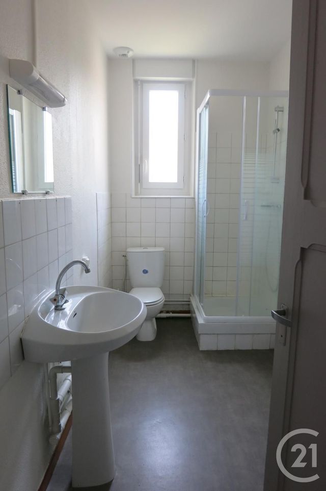 Appartement F3 à louer - 3 pièces - 55 m2 - Montlucon - 03 - AUVERGNE